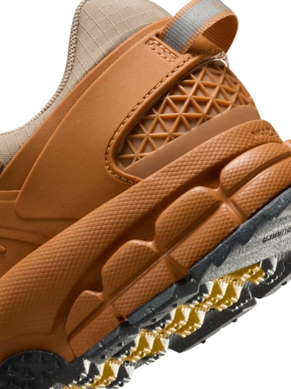 Nike Zoom Vomero Roam in Khaki - Picture 3 of 7